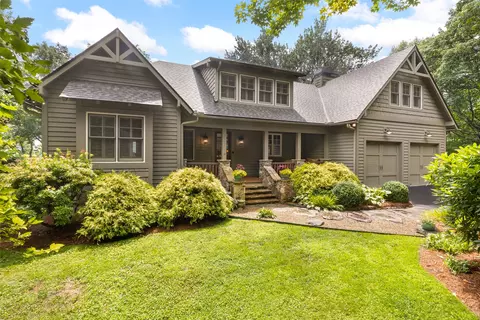 245 Woodland Ridge Dr, Highlands, NC 28741