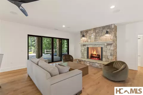 Living - 935 Glenshore Dr, Cullowhee, NC 28723 photo 5 of 5