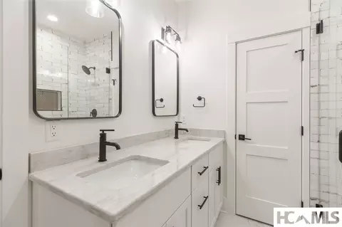 Bath - 935 Glenshore Dr, Cullowhee, NC 28723 photo 9 of 12