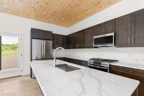 Kitchen - 97 Mountain Laurel Rdg #1, Franklin, NC 28734 photo 2 of 4