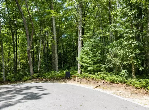 6 Lone Panther Rdg, Cashiers, NC 28717