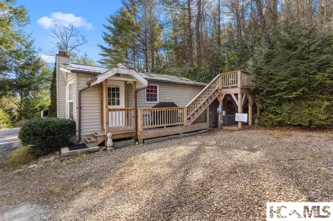 76 High Cotton Ln, Highlands, NC 28741