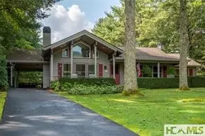 29 Stable Ln, Highlands, NC 28741