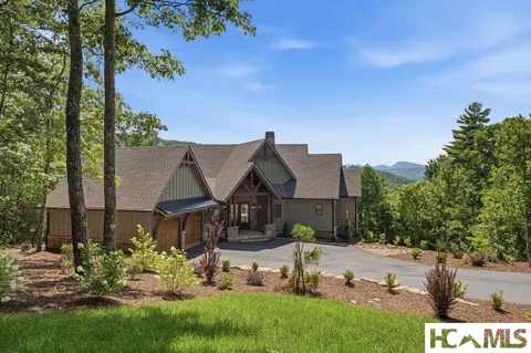 148 E Ridge Rd, Cashiers, NC 28717