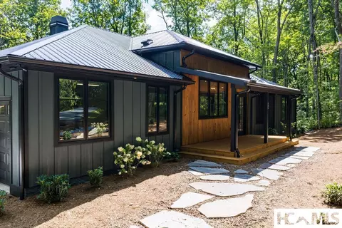384 Lone Panther Ridge Rdg, Cashiers, NC 28717