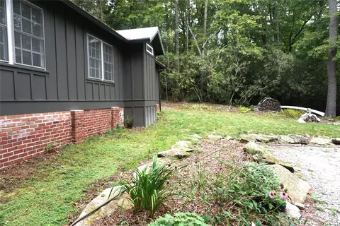 Exterior - 93 Rocky Hill Rd, Franklin, NC 28734 photo 9 of 12
