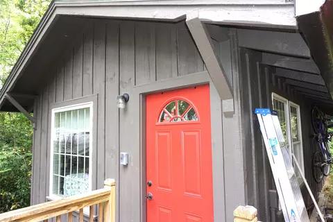 Exterior - 93 Rocky Hill Rd, Franklin, NC 28734 photo 8 of 12