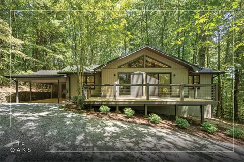 411 Crescent Moon Ln, Cashiers, NC 28717