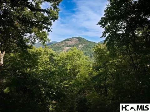 96 Whispering Falls Ct, Tuckasegee, NC 28783