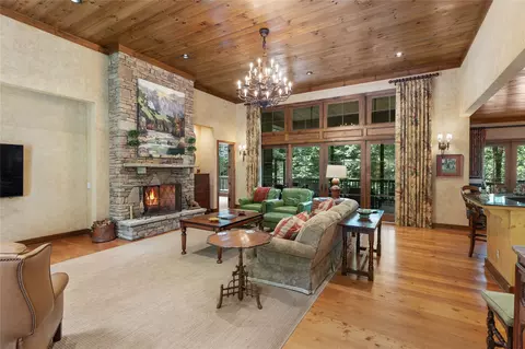 497 Cullasaja Club Dr, Highlands, NC 28741