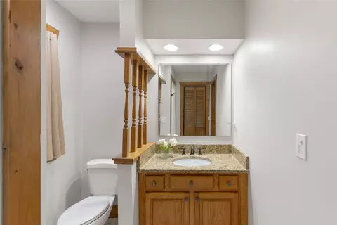 Bath - 66 Bald Eagle Ct, Sapphire, NC 28774 photo 4 of 7