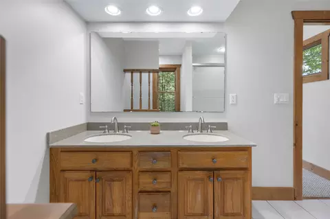 Bath - 66 Bald Eagle Ct, Sapphire, NC 28774 photo 1 of 7