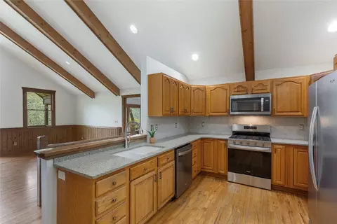 Kitchen - 66 Bald Eagle Ct, Sapphire, NC 28774 photo 3 of 5