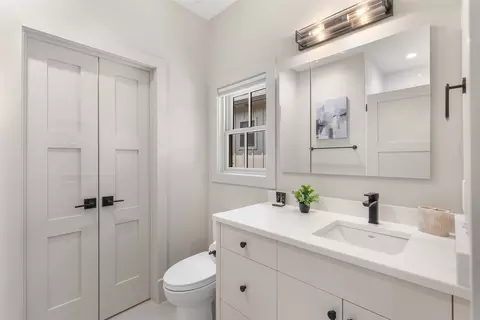 Bath - 1081 A Hicks #3, Highlands, NC 28741 photo 6 of 11