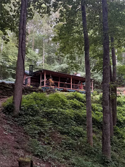 206 Old Smoky Gap Rd, Franklin, NC 28734