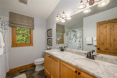 Bath - 112 Lupton Rd, Sapphire, NC 28774 photo 5 of 7