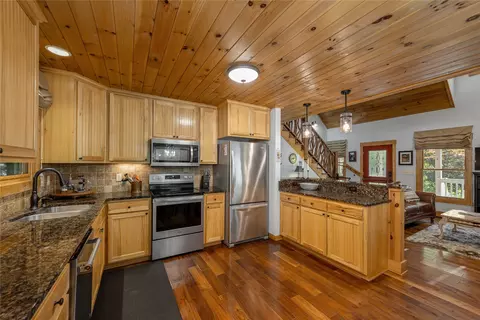 Kitchen - 112 Lupton Rd, Sapphire, NC 28774 photo 6 of 6
