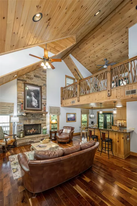 Living - 112 Lupton Rd, Sapphire, NC 28774 photo 3 of 9
