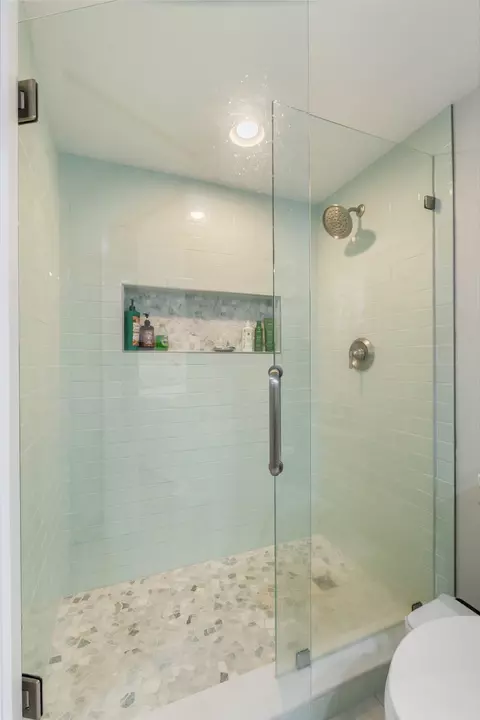 Bath - 145 Hwks Nest Lne #A, Highlands, NC 28741 photo 2 of 6