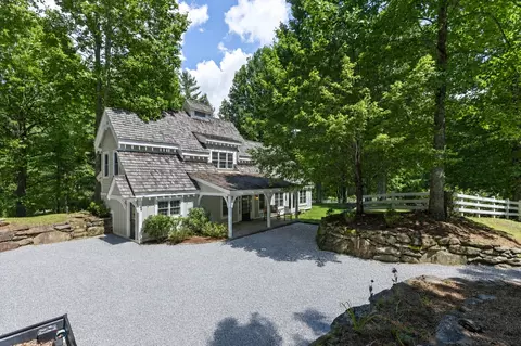 426 Meadowcrest Dr, Cashiers, NC 28717