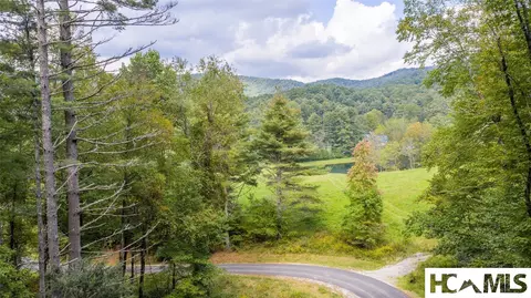 Fe-3 Triple Farm Road, Cashiers, NC 28717
