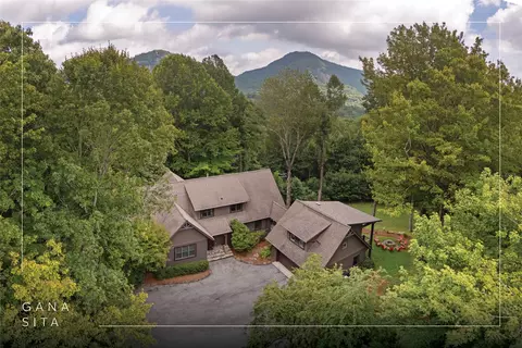 25 New Morning Ln, Cashiers, NC 28717