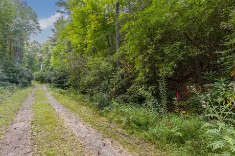 5 Grimshawe Blvd # A, Sapphire, NC 28774 photo 7