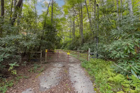 5 Grimshawe Blvd # A, Sapphire, NC 28774 photo 6