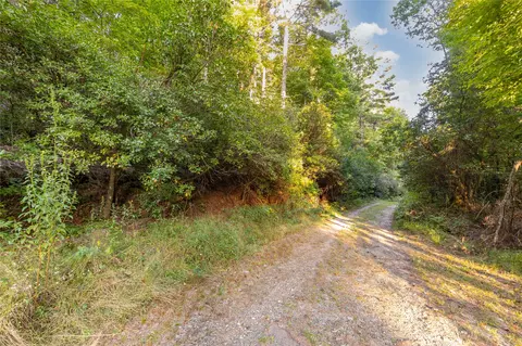 5 Grimshawe Blvd # A, Sapphire, NC 28774 photo 9