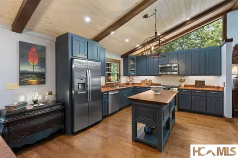 Kitchen - 127 High View Rd, Cashiers, NC 28717 photo 2 of 3
