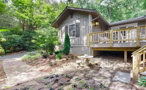 Exterior - 424 Split Rail Row, Highlands, NC 28741 photo 3 of 20
