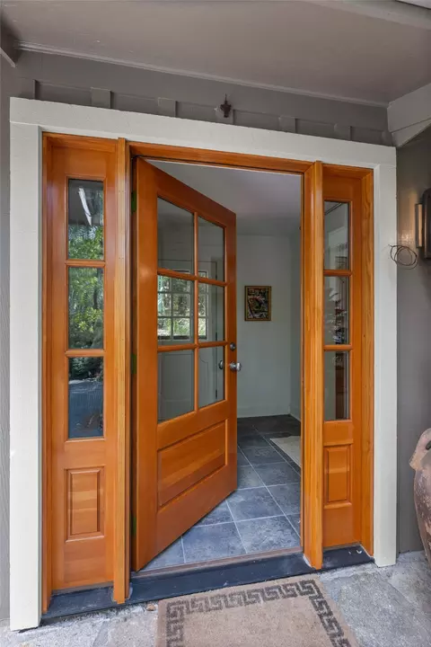 Entry Way - 424 Split Rail Row, Highlands, NC 28741 photo 2 of 3