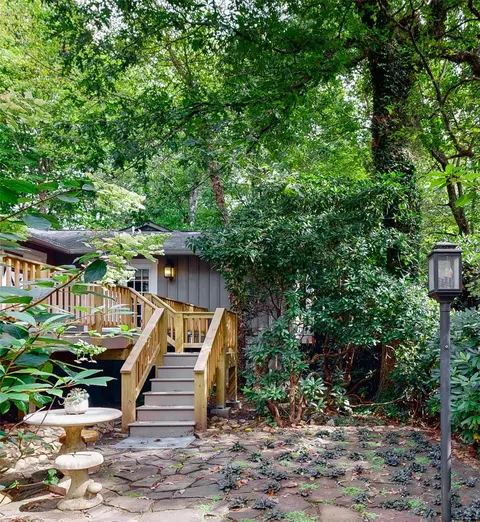 Exterior - 424 Split Rail Row, Highlands, NC 28741 photo 4 of 20