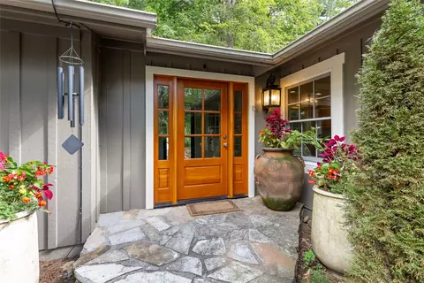 424 Split Rail Row, Highlands, NC 28741