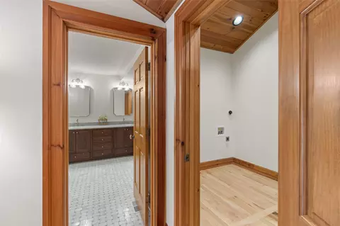 Entry Way - 424 Split Rail Row, Highlands, NC 28741 photo 3 of 3