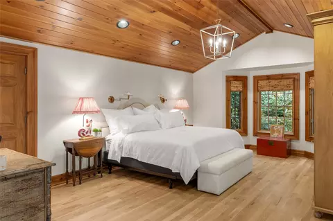 Bedroom - 424 Split Rail Row, Highlands, NC 28741 photo 1 of 6