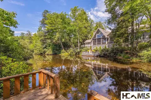 21 Crescent Trl, Highlands, NC 28741
