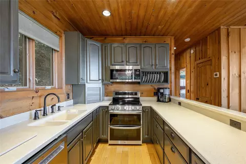 Kitchen - 7774 Cullowhee Mountain Rd, Cullowhee, NC 28723 photo 5 of 6