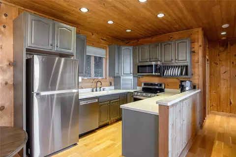 Kitchen - 7774 Cullowhee Mountain Rd, Cullowhee, NC 28723 photo 3 of 6