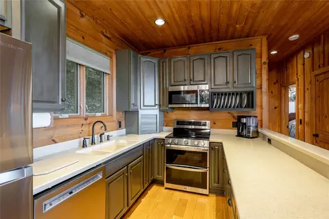 Kitchen - 7774 Cullowhee Mountain Rd, Cullowhee, NC 28723 photo 4 of 6