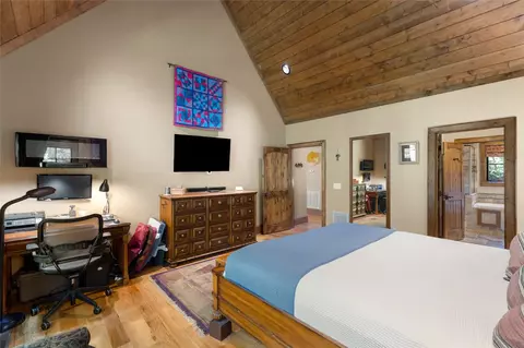 Bedroom - 10 Versant Ln, Cullowhee, NC 28723 photo 3 of 9