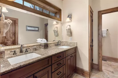 Bath - 10 Versant Ln, Cullowhee, NC 28723 photo 7 of 11