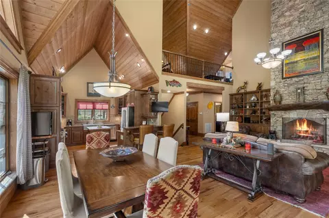 Dining - 10 Versant Ln, Cullowhee, NC 28723 photo 2 of 4
