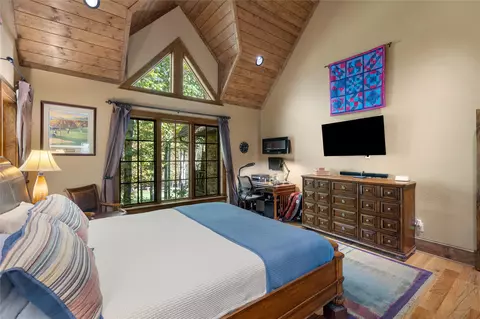 Bedroom - 10 Versant Ln, Cullowhee, NC 28723 photo 2 of 9