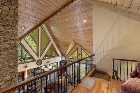 Entry Way - 10 Versant Ln, Cullowhee, NC 28723 photo 4 of 5