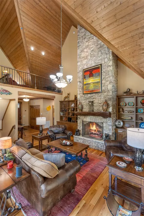 Living - 10 Versant Ln, Cullowhee, NC 28723 photo 6 of 9