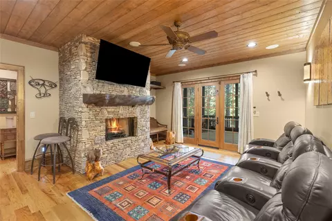Living - 10 Versant Ln, Cullowhee, NC 28723 photo 9 of 9