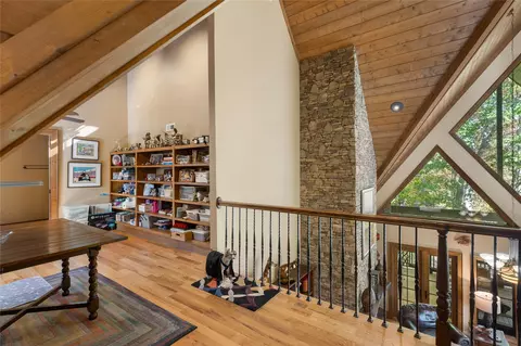Entry Way - 10 Versant Ln, Cullowhee, NC 28723 photo 3 of 5