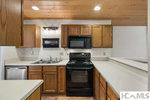 Kitchen - 43 Kiwi Ln #12, Sapphire, NC 28774 photo 1 of 6