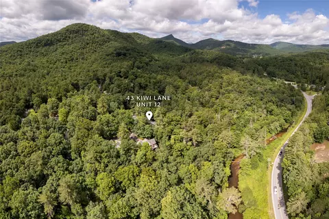 View/Area - 43 Kiwi Ln #12, Sapphire, NC 28774 photo 2 of 11